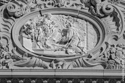 Santo António em Adoração à Virgem e ao Menino, por Carlo Monaldi
