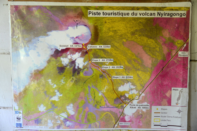 The 7.5 km trekking route climbs 1476m to the crater rim at 3470m/11,384ft