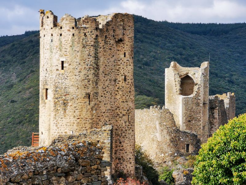 les chateaux de Lastours