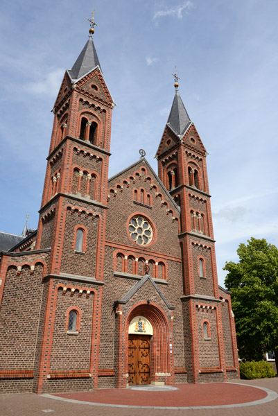 Parochiekerk Catharina van Sienna, Lemiers