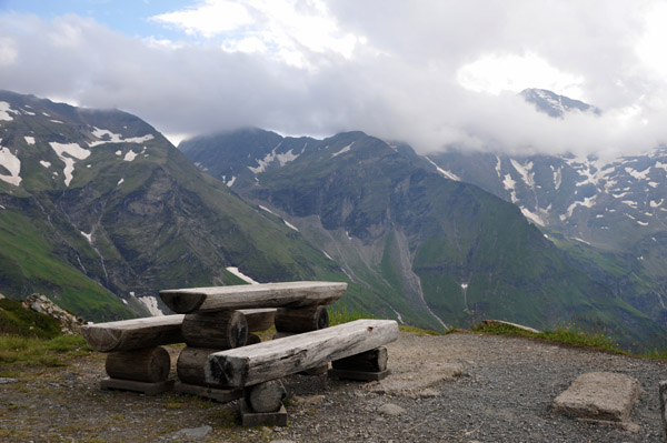 Picnic table with a view, Großglockner Hochalpenstraße