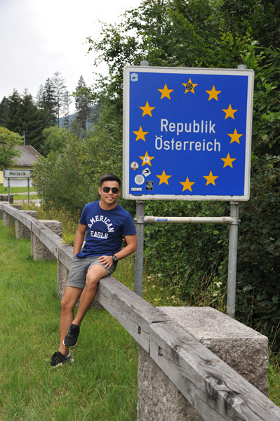 Max, German-Austria border