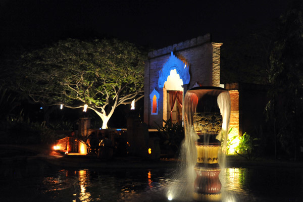 Mandalay Hill Resort Hotel garden