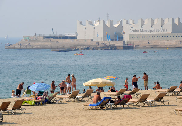 Beach with the Centre Municipal de Vela, Barcelona