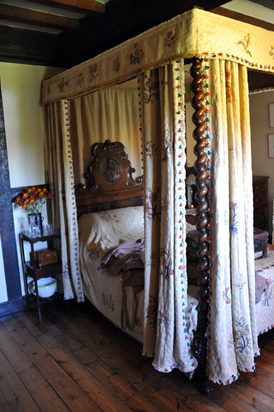 Bedroom, Bateman's
