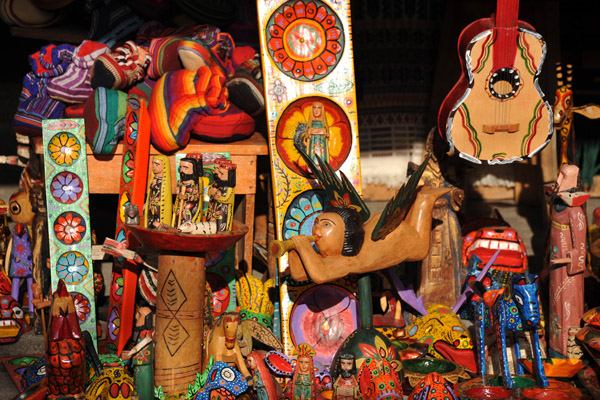 Comerciales de Artesanias Tipicas Tinamit Maya, Panajachel