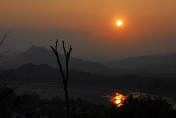 Sunset, Phousi Hill