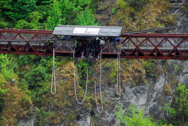 AJ Hackett Bungy jump station, Kawarau River Bridge