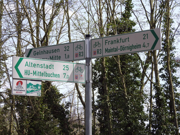Cycle Path to Frankfurt, 21km