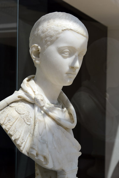 Roman portrait bust of a boy, Saalburg Museum