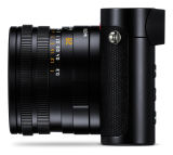 Leica+Q2_left_CMYK.jpg