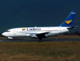 B737-200 CC-CYV 