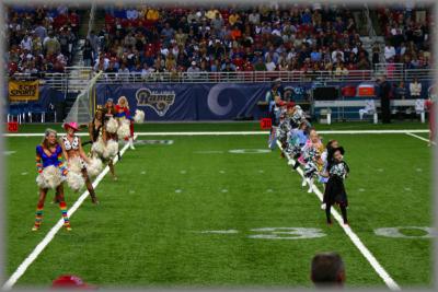 v3/92/484292/3/51561353.RamsJrCheerleaders2.jpg